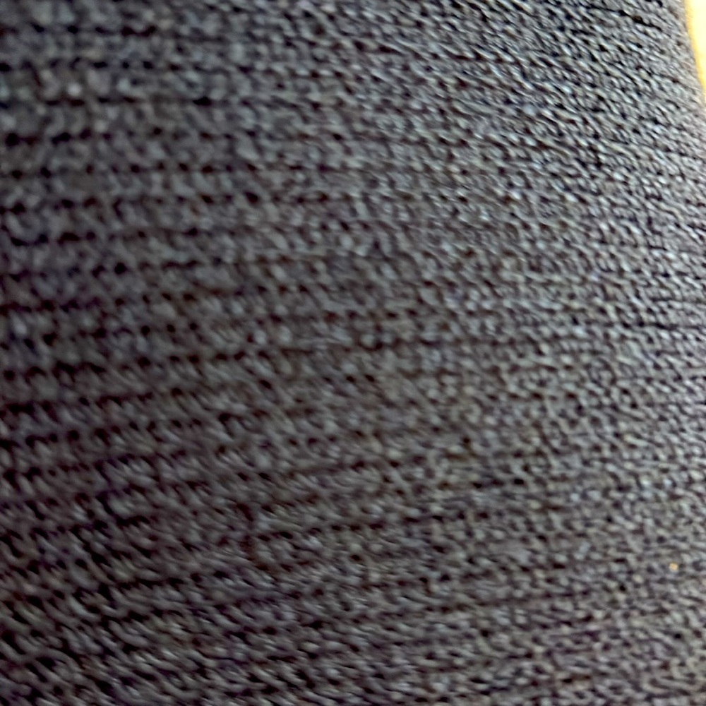 St. John Luxury Brand Black High-Waisted Timeless Knit Pants. EUC - Picture 10 of 10